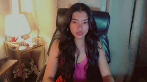 Snapshot of beautifultrixie chatting on August 4, 2026, 6:54 pm TRIXIE online show from August 4, 2026, 6:54 pm
