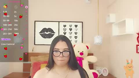 beautty_pink online show from January 11, 2025, 9:36 pm