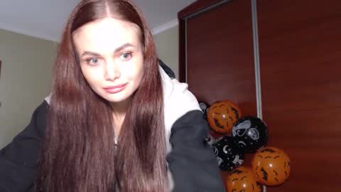 Snapshot of beauty_fruity chatting on October 9, 2025, 9:29 am Maria online show from October 9, 2025, 9:29 am