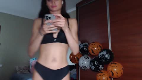 Snapshot of beauty_fruity chatting on October 13, 2025, 8:14 am Maria online show from October 13, 2025, 8:14 am