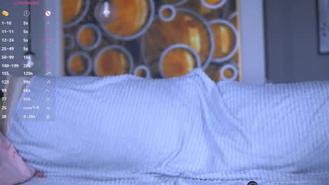 Polly  online show from September 21, 2025, 6:26 am