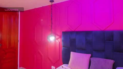 Chantall online show from October 9, 2025, 11:41 am