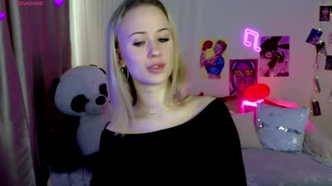 beauty Sasha online show from April 18, 2026, 1:37 pm