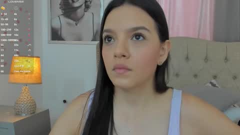 Ariana Reyes online show from November 3, 2025, 12:50 pm