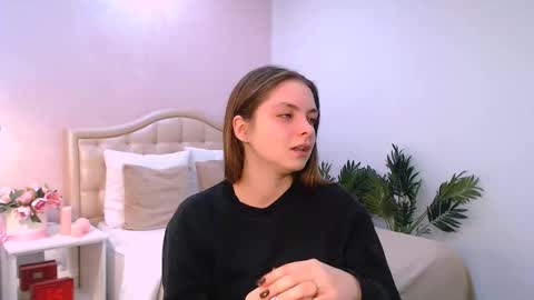 Gloria online show from November 24, 2025, 1:33 pm