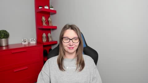 Zoe online show from November 4, 2025, 6:34 am