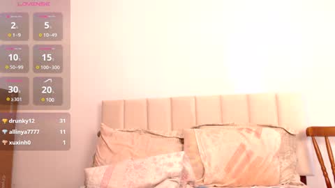 Snapshot of bebe_sua chatting on February 8, 2025, 1:32 am Jennifer online show from February 8, 2025, 1:32 am
