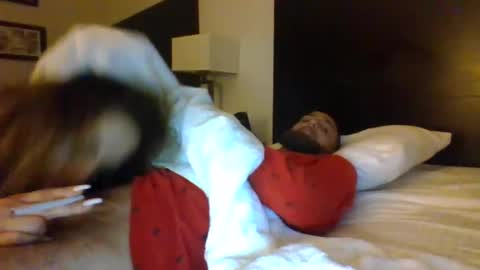 Snapshot of beberose1 chatting on December 23, 2024, 7:49 am beberose1 online show from December 23, 2024, 7:49 am