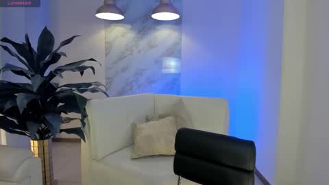 Am Becca online show from November 8, 2025, 7:12 pm