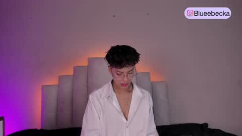 Snapshot of beckablue chatting on July 22, 2026, 12:41 pm Beecckkkaaa online show from July 22, 2026, 12:41 pm
