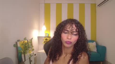 becky_lynch_102 online show from November 10, 2025, 5:56 pm