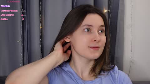 Snapshot of beckymartens chatting on October 17, 2025, 1:53 am BeckyMartens come join me on while im offline here online show from October 17, 2025, 1:53 am