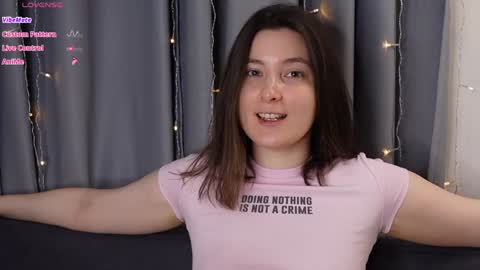 Snapshot of beckymartens chatting on October 21, 2025, 12:22 am BeckyMartens come join me on while im offline here online show from October 21, 2025, 12:22 am