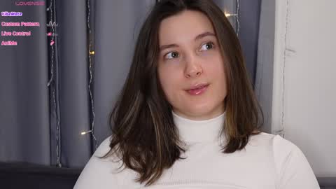 Snapshot of beckymartens chatting on October 22, 2025, 12:44 am BeckyMartens come join me on while im offline here online show from October 22, 2025, 12:44 am