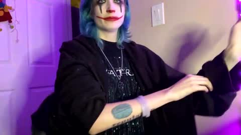 Snapshot of beckytheclown chatting on December 6, 2024, 2:57 am Beckytheclown online show from December 6, 2024, 2:57 am