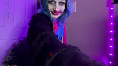 Snapshot of beckytheclown chatting on December 18, 2024, 10:02 pm Beckytheclown online show from December 18, 2024, 10:02 pm