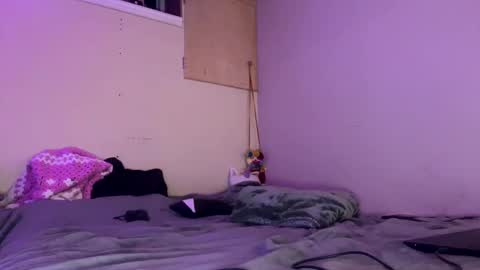 Snapshot of beckytheclown chatting on February 27, 2025, 3:36 am Beckytheclown online show from February 27, 2025, 3:36 am