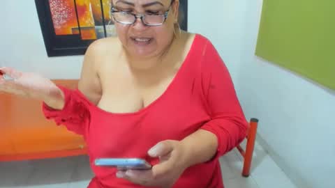beckyummys online show from December 4, 2024, 2:59 pm