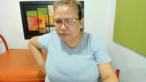 beckyummys online show from December 16, 2024, 11:55 am