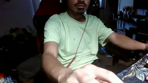 hungnheavy online show from June 15, 2026, 7:49 pm