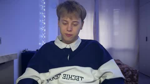 beeb0y online show from October 8, 2025, 3:09 pm