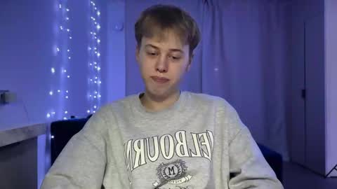 beeb0y online show from October 10, 2025, 3:44 pm