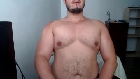 Snapshot of beefypecs_10 chatting on June 14, 2026, 8:22 pm Criss2fer online show from June 14, 2026, 8:22 pm