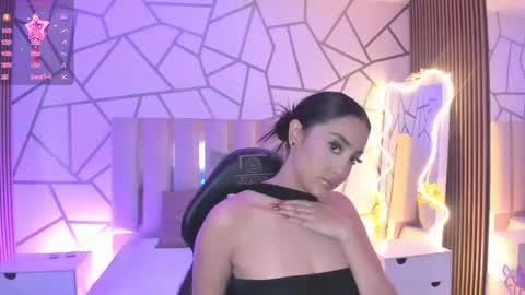 BELLA online show from February 20, 2026, 10:21 pm