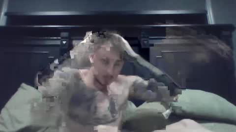 Snapshot of beelzebubxo chatting on December 16, 2024, 10:08 am beelzebubxo online show from December 16, 2024, 10:08 am