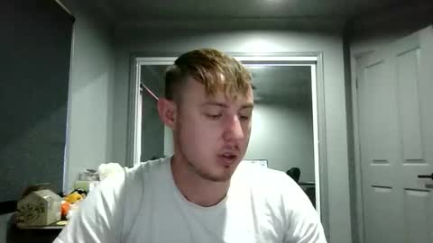 Snapshot of beelzebubxo chatting on October 8, 2025, 1:58 am beelzebubxo online show from October 8, 2025, 1:58 am