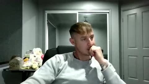 Snapshot of beelzebubxo chatting on October 14, 2025, 2:23 am beelzebubxo online show from October 14, 2025, 2:23 am