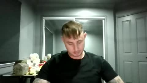 Snapshot of beelzebubxo chatting on November 10, 2025, 1:15 am beelzebubxo online show from November 10, 2025, 1:15 am