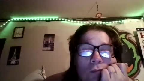 Snapshot of beesmithfield chatting on August 8, 2026, 5:09 am beesmithfield online show from August 8, 2026, 5:09 am