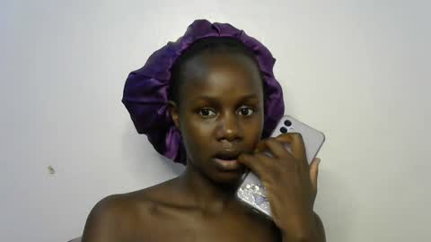 beeswee online show from January 7, 2025, 7:17 pm