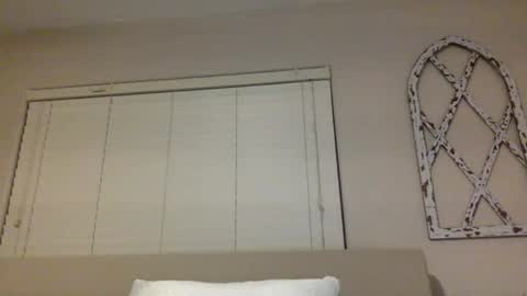 Beginners Luck online show from October 3, 2025, 3:47 am