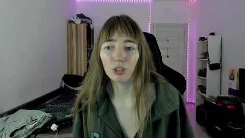 Lisa online show from October 17, 2025, 4:09 pm