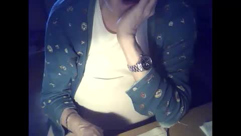 bekklove1 online show from February 27, 2025, 8:39 am