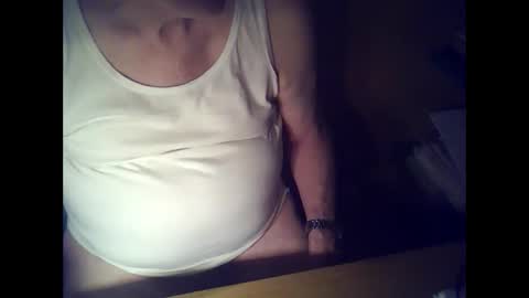 bekklove1 online show from September 29, 2025, 4:01 pm