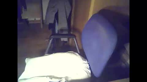 Snapshot of bekklove1 chatting on February 18, 2026, 7:21 pm bekklove1 online show from February 18, 2026, 7:21 pm