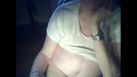 Snapshot of bekklove1 chatting on March 27, 2026, 10:15 am bekklove1 online show from March 27, 2026, 10:15 am