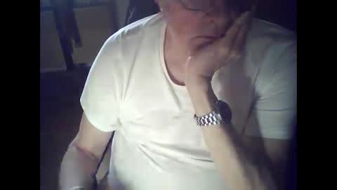 Snapshot of bekklove1 chatting on April 7, 2026, 4:29 pm bekklove1 online show from April 7, 2026, 4:29 pm