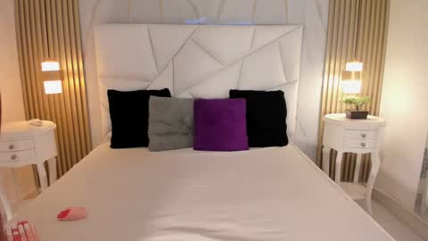 Bela online show from September 16, 2025, 5:08 am