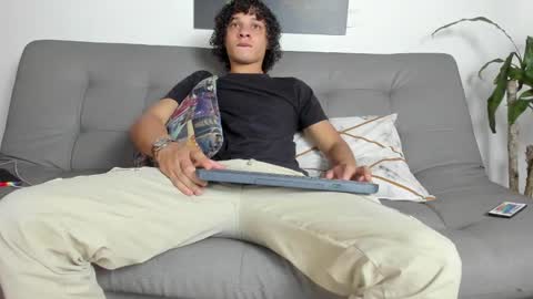 Snapshot of belamiramil chatting on March 9, 2025, 7:37 pm independent model online show from March 9, 2025, 7:37 pm