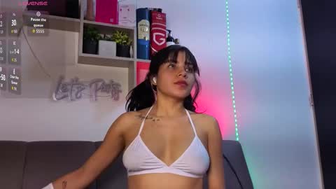 Snapshot of belasexxx chatting on October 20, 2025, 12:05 pm bela online show from October 20, 2025, 12:05 pm