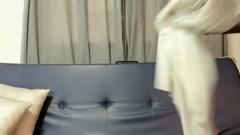 Belen  online show from September 24, 2025, 5:27 pm