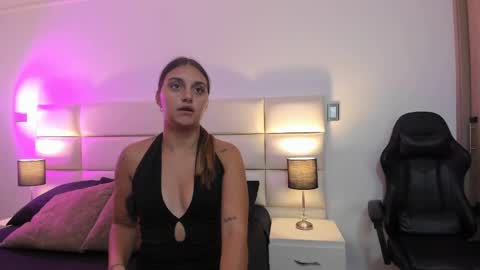 Snapshot of belissameyer chatting on March 3, 2025, 4:24 pm belissameyer online show from March 3, 2025, 4:24 pm