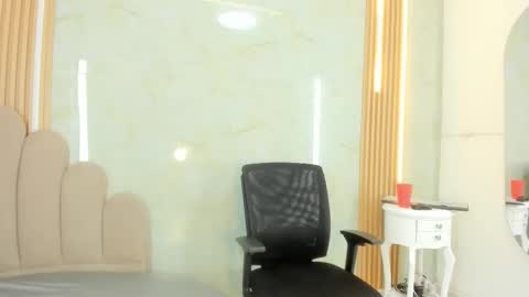 Belkilima  online show from March 19, 2026, 8:02 pm