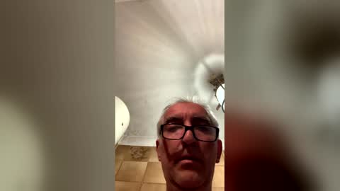 Snapshot of bell63 chatting on March 2, 2026, 8:54 am bell63 online show from March 2, 2026, 8:54 am