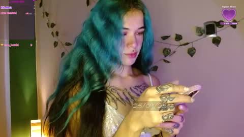   online show from September 25, 2025, 2:21 pm