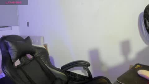 Snapshot of bella11_pm chatting on February 12, 2026, 1:00 am bella11_pm online show from February 12, 2026, 1:00 am